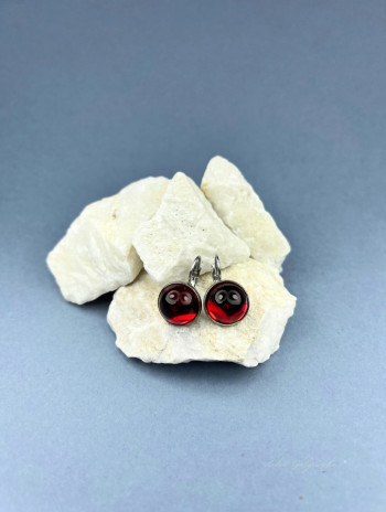 Modna kolekcja biżuterii z kaboszonami