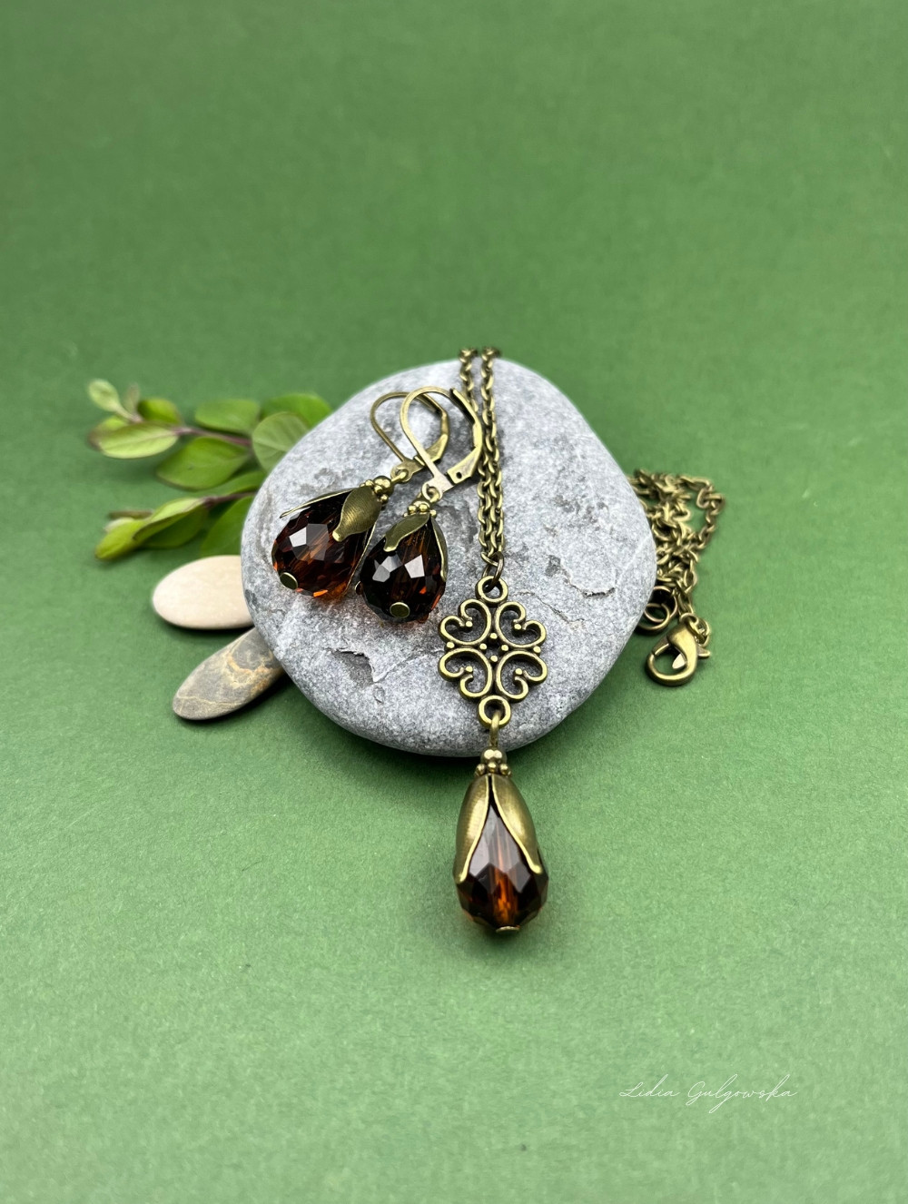 Kropla z Fasetowanymi Kryształkami - Wybór Koloru