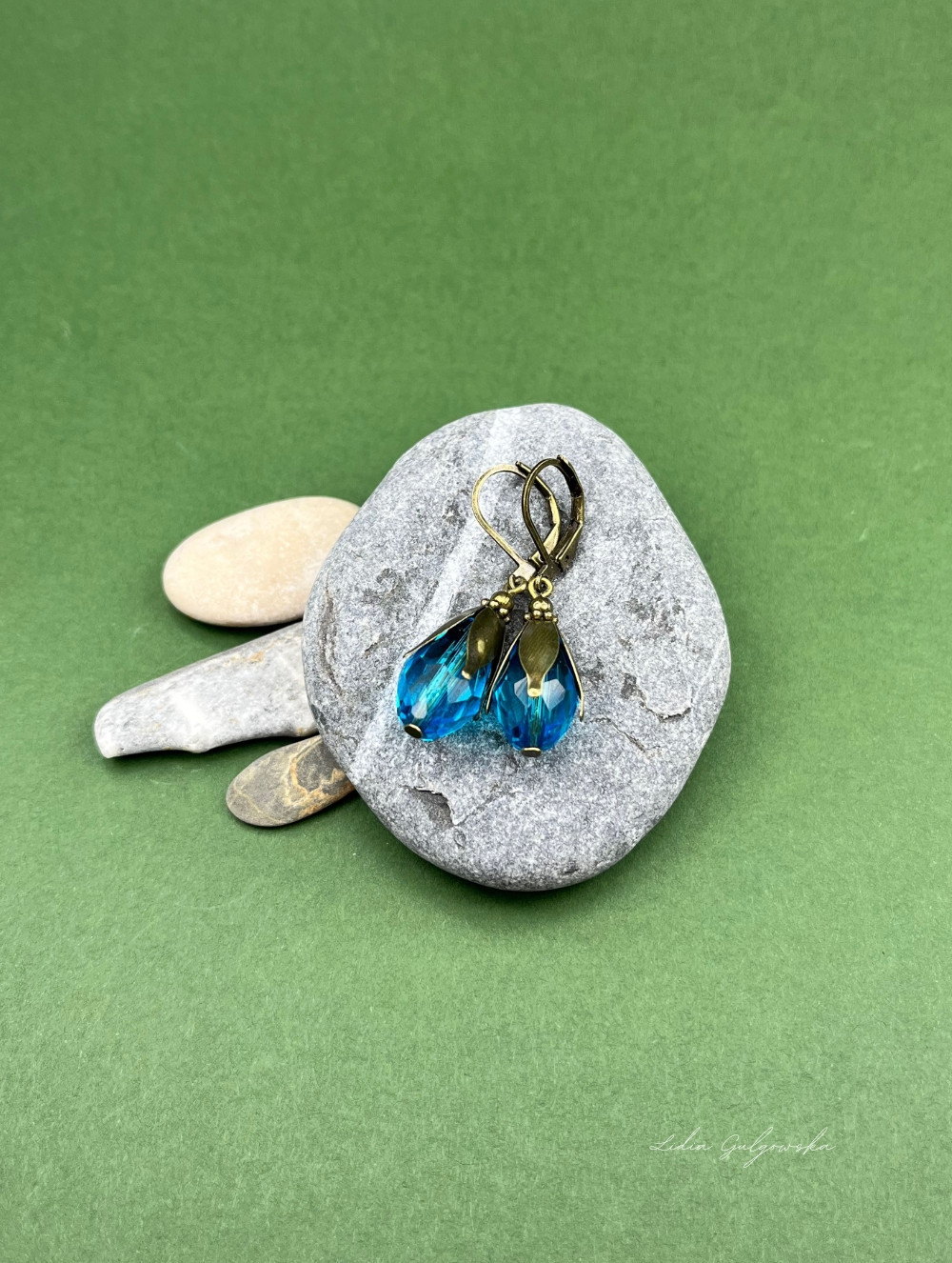 Kropla z Fasetowanymi Kryształkami - Wybór Koloru