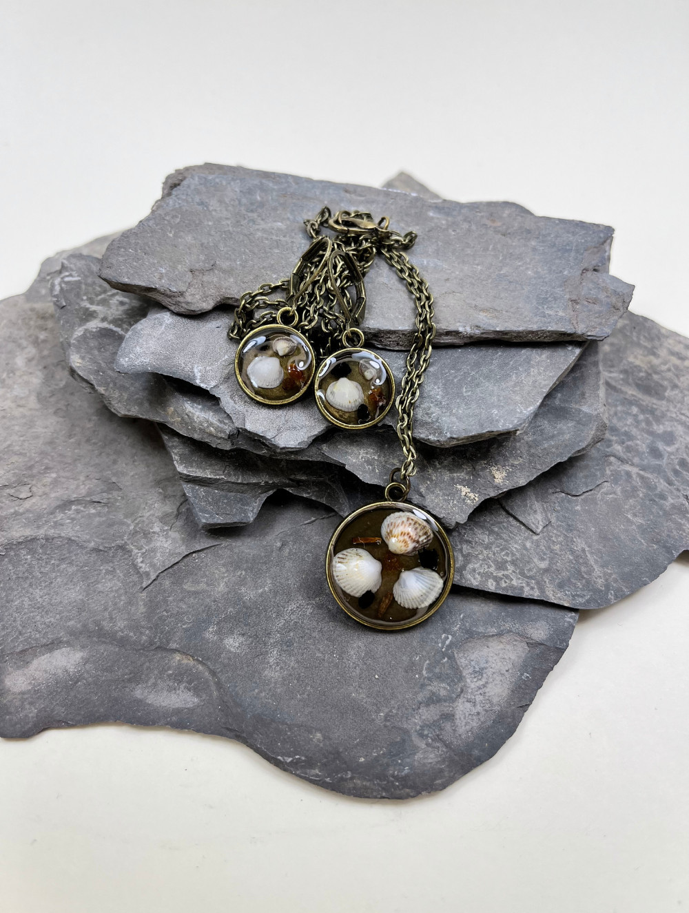 Biżuteria z Muszelkami i Bursztynem - Symbol Natury